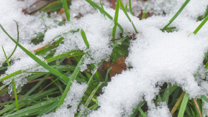 融雪的时间流逝