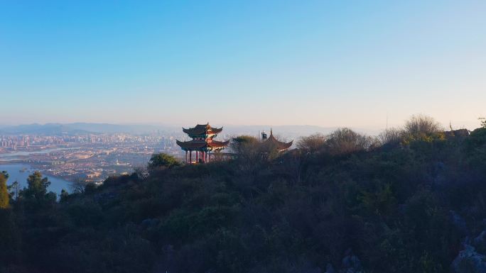 昆明西山凌虚阁航拍昆明城市全景