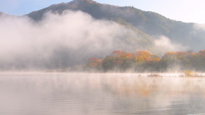 绍吉湖公园湿地景区旅游风光河流雪山山脉山