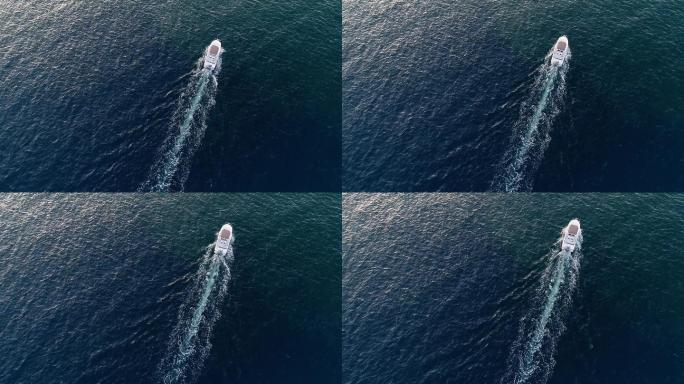 从空中俯瞰地中海的摩托艇