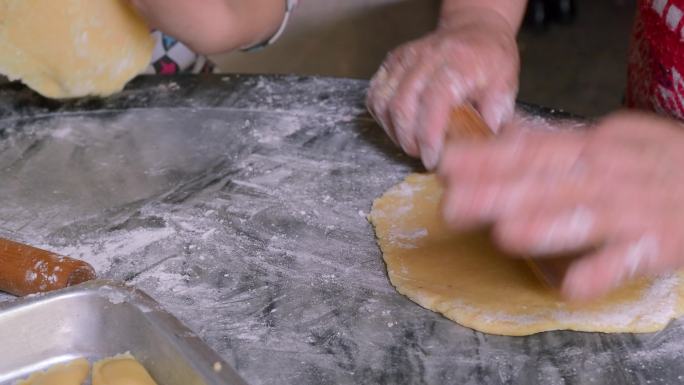 【原创可商用】广东传统过年食品炸油角