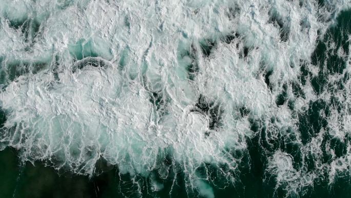 海浪空中俯瞰大海海水海浪波浪浪花航拍实拍