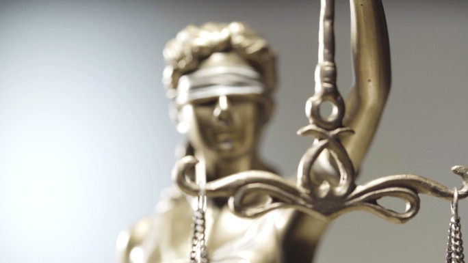 女法官雕像外国开庭国外美国公正审理