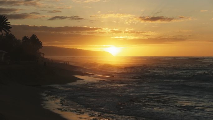 夏威夷日落海滩的落日