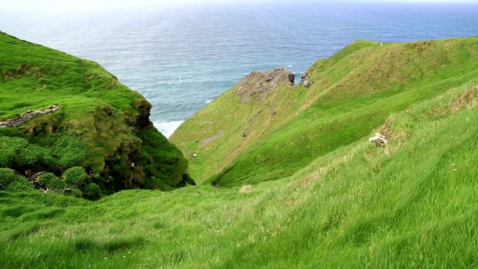 爱尔兰莫尔悬崖国外外国旅拍大海海洋风光美