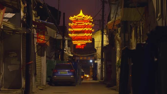 武汉得胜桥老巷子遥看黄鹤楼夜景素材