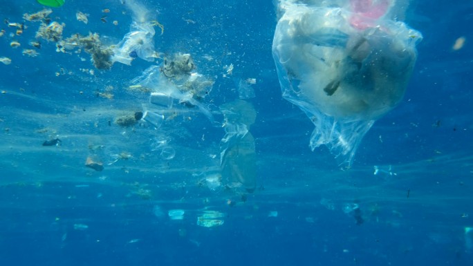 海洋垃圾航洋污染白色垃圾水下世界