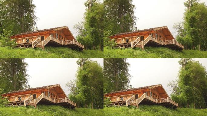 巨大的木制木屋野外