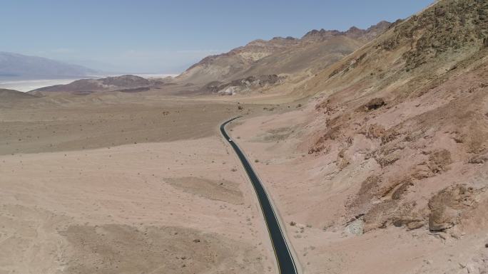 死亡谷道路鸟瞰图新疆西藏大自然旅游公路建
