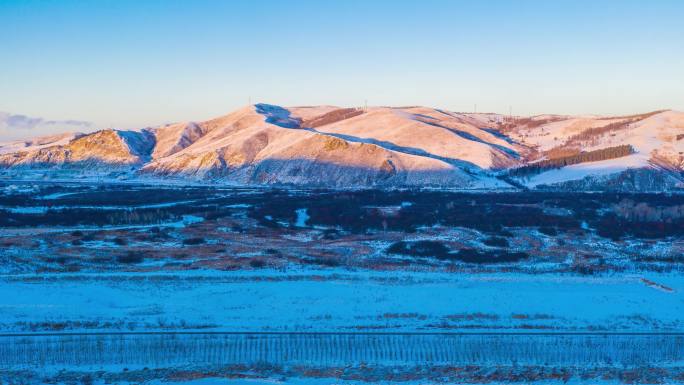 海拉尔雪山、夕阳、火车