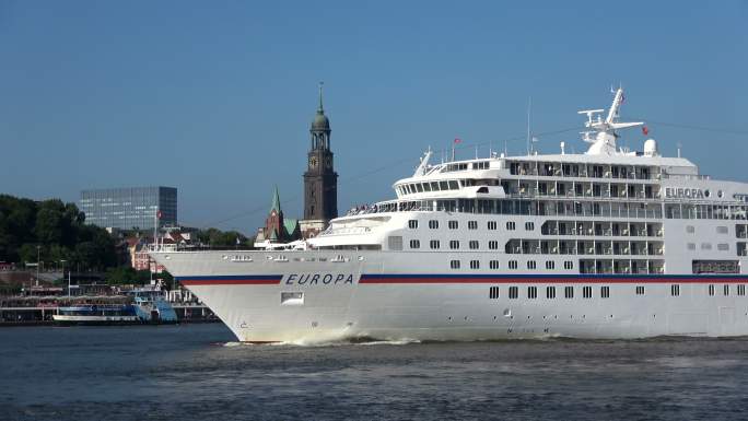 邮轮在汉堡出发地中海超级邮轮欧罗巴号