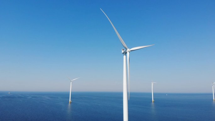 风力涡轮机鸟瞰图绿色清洁能源海上电场
