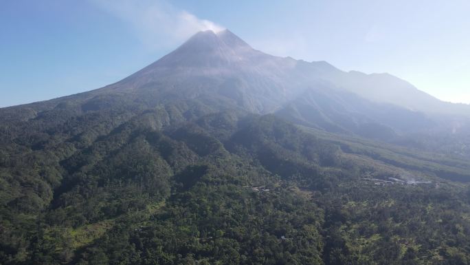 默拉皮山航拍火山印度尼西亚
