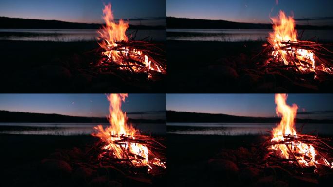 夏日篝火与日落之湖