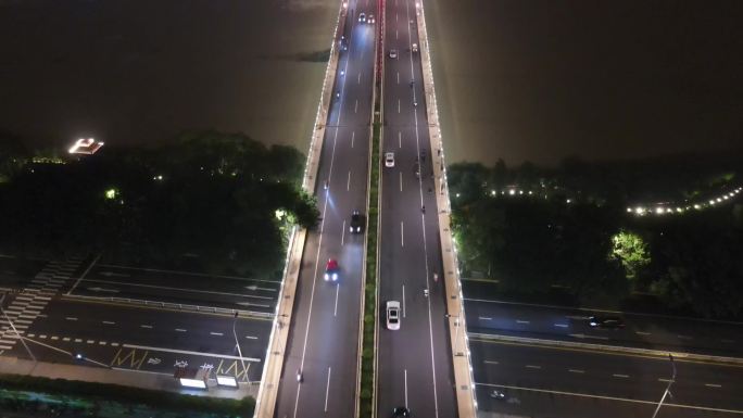 航拍福建漳州战备大桥夜景交通