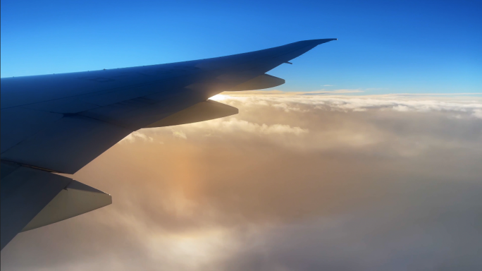 旅客乘坐飞机过程实拍4K视频素材