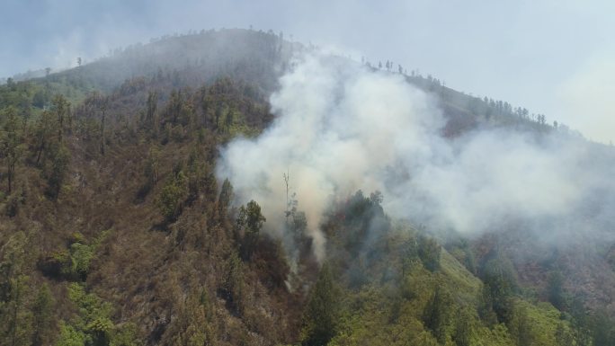 山林大火航拍山火森林大火