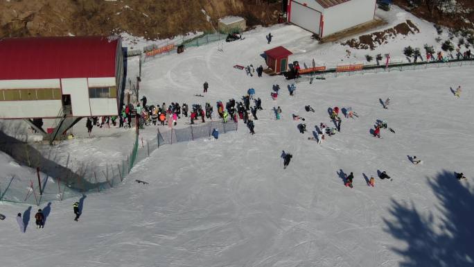 滑雪场滑雪滑雪运动