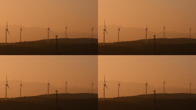 山上的风力发电场景
