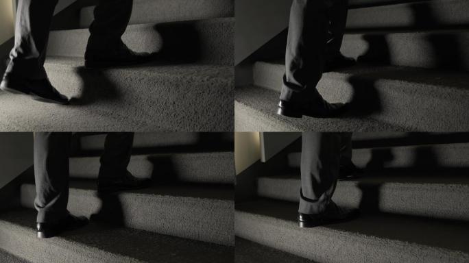 上楼梯 脚步
