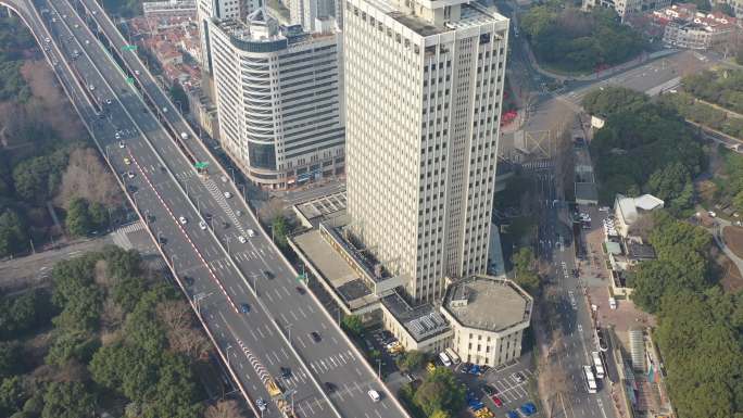 4K原素材-航拍上海电信大楼、延安高架路
