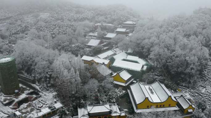 杭州西湖景区天竺法喜寺航拍雪景