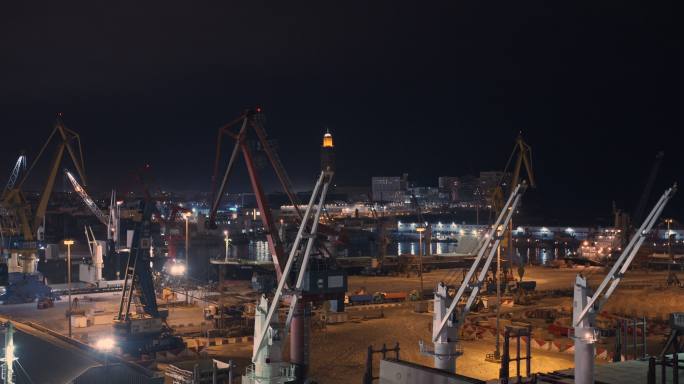 摩洛哥卡萨布兰卡实体经济塔吊吊机进出口