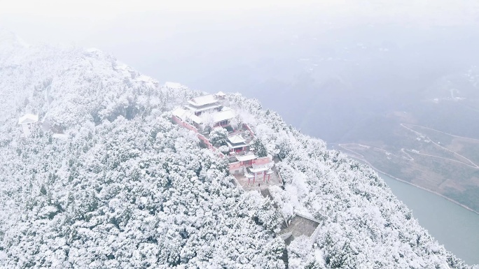 巫峡春雪