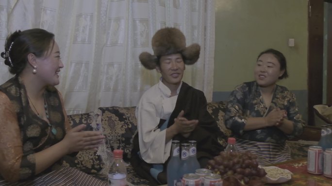 藏民家庭