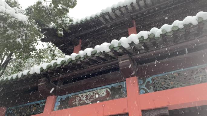 山寺雪景寺庙下大雪门前雪景