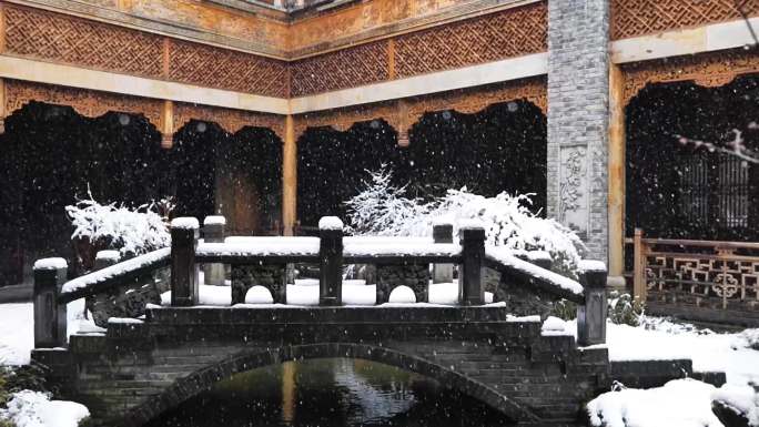 中式庭院建筑雪景
