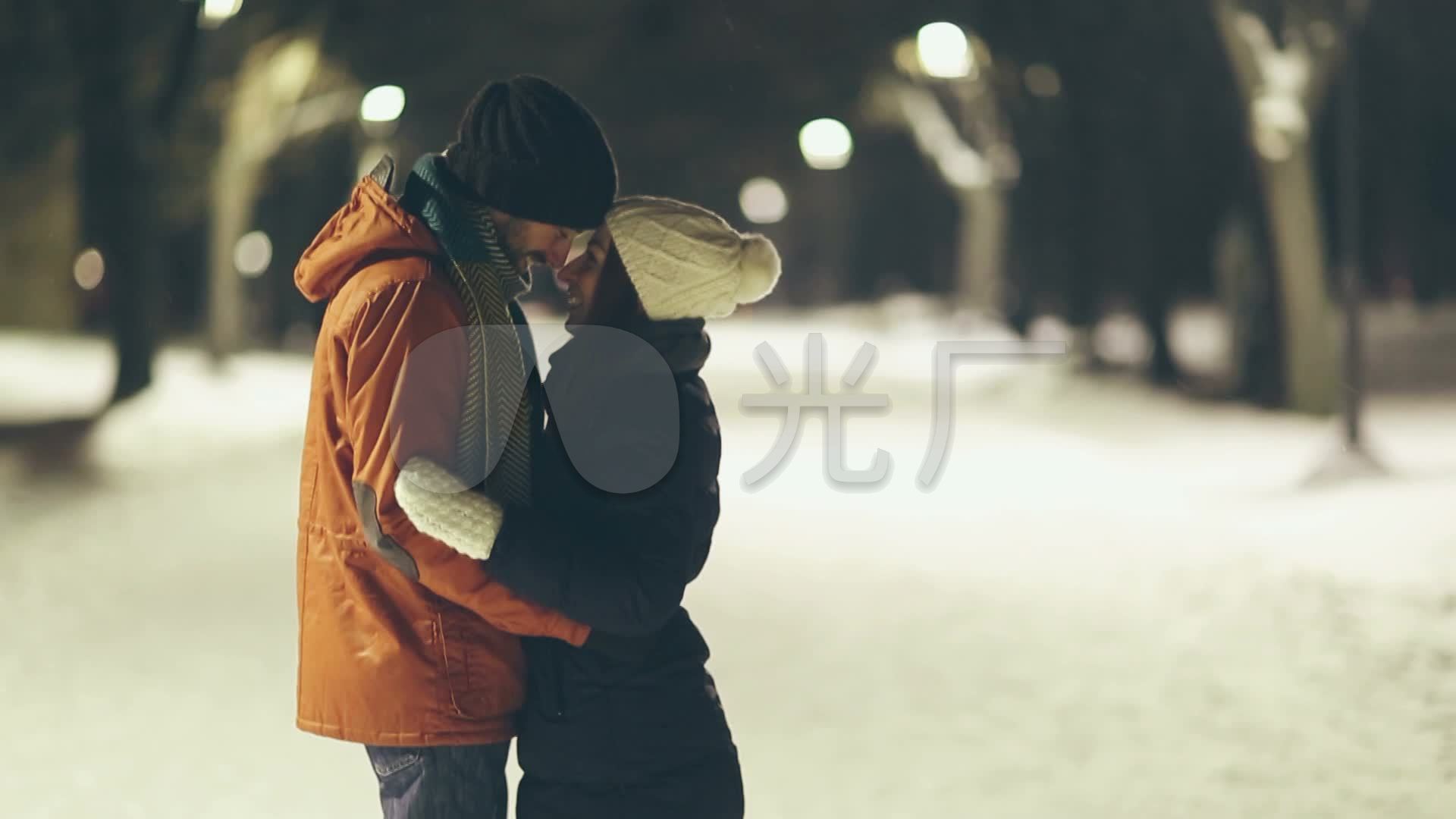 Girl and Boy Kissing in Snow HD wallpaper