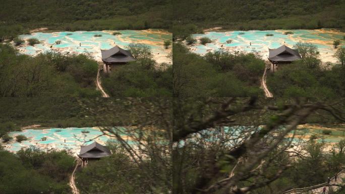 黄龙谷风景区徒步游览木亭和五彩池