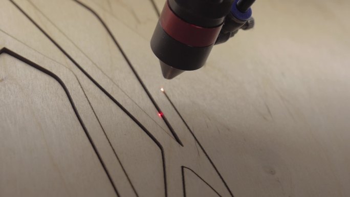 工业激光切割器