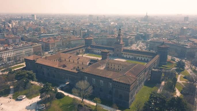 鸟瞰米兰宫殿全景俯瞰欧洲