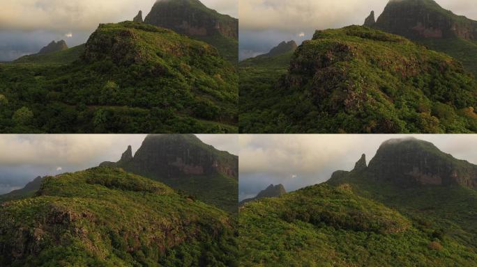 毛里求斯自然环境中的美丽山峰