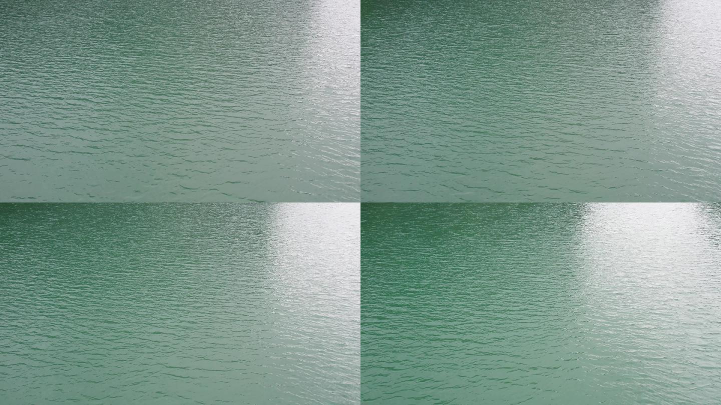 碧绿的水面航拍湖面微风荡起水波