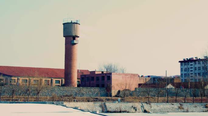 80年代，老水塔，废弃的职工生活区