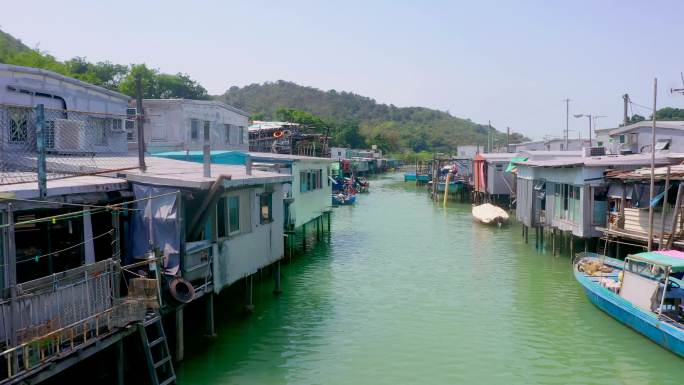 香港大屿山渔村渔民渔业海边水上房子