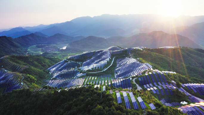 太阳能发电站山顶太阳能发电厂