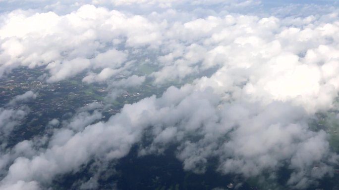 万米高空鸟瞰大地