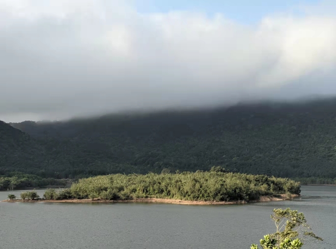 黎母山水库发电站