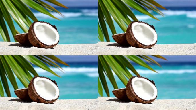 两片半裂的棕色椰子