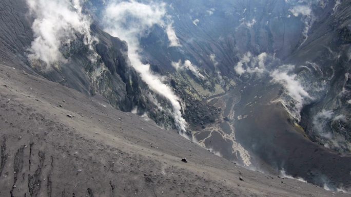 塔武尔活火山火山爆发爆炸冲击波地质