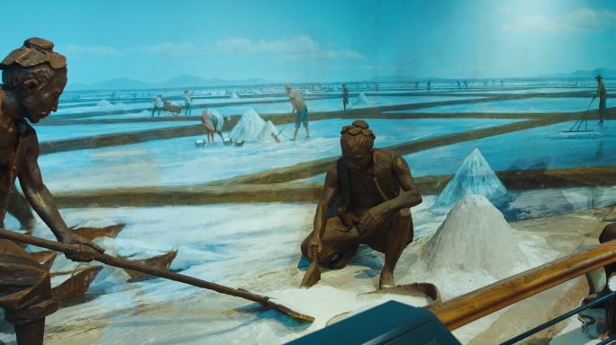 参观 博物馆  盐场  铜人 雕像