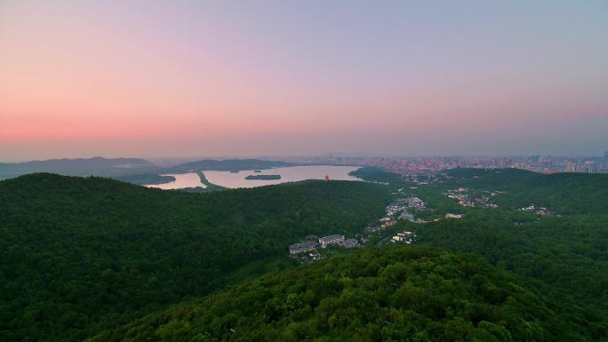 航拍夕阳杭州著名景点西湖风景区