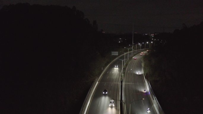 深夜顺畅的高速公路航拍