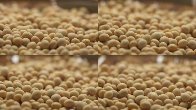 编织柳条篮上的大豆