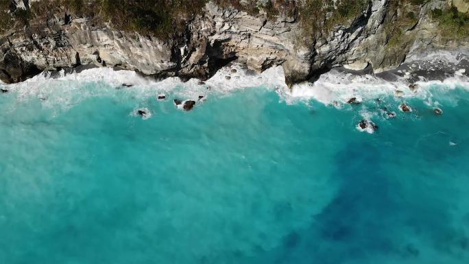 深蓝海悬崖海岸风景视频素材放空青涩海