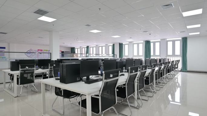 互联网IT5G学校电脑信息机房高清实拍